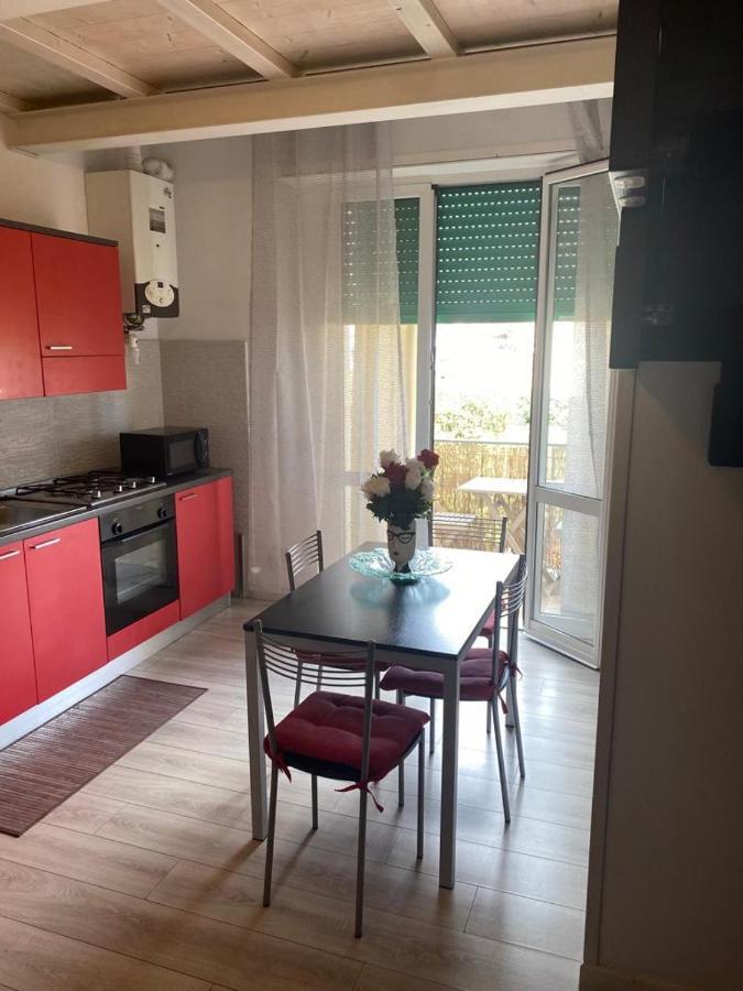 Noemi Apartment San Vincenzo Bagian luar foto