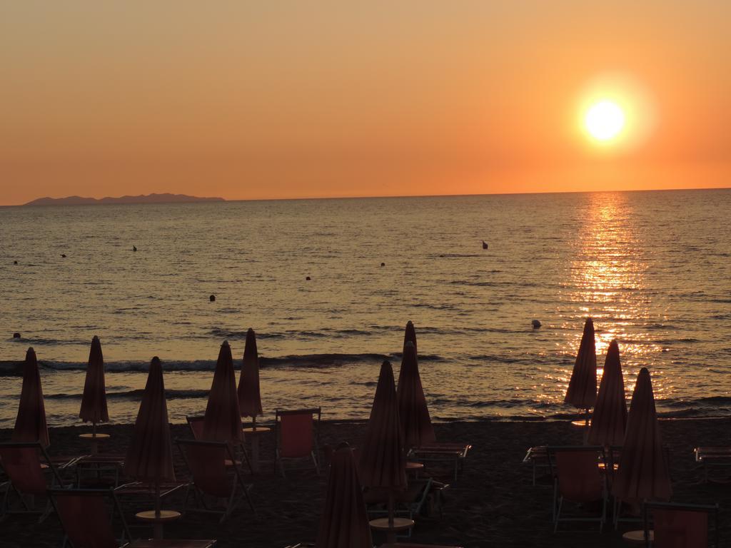 Noemi Apartment San Vincenzo Ruang foto