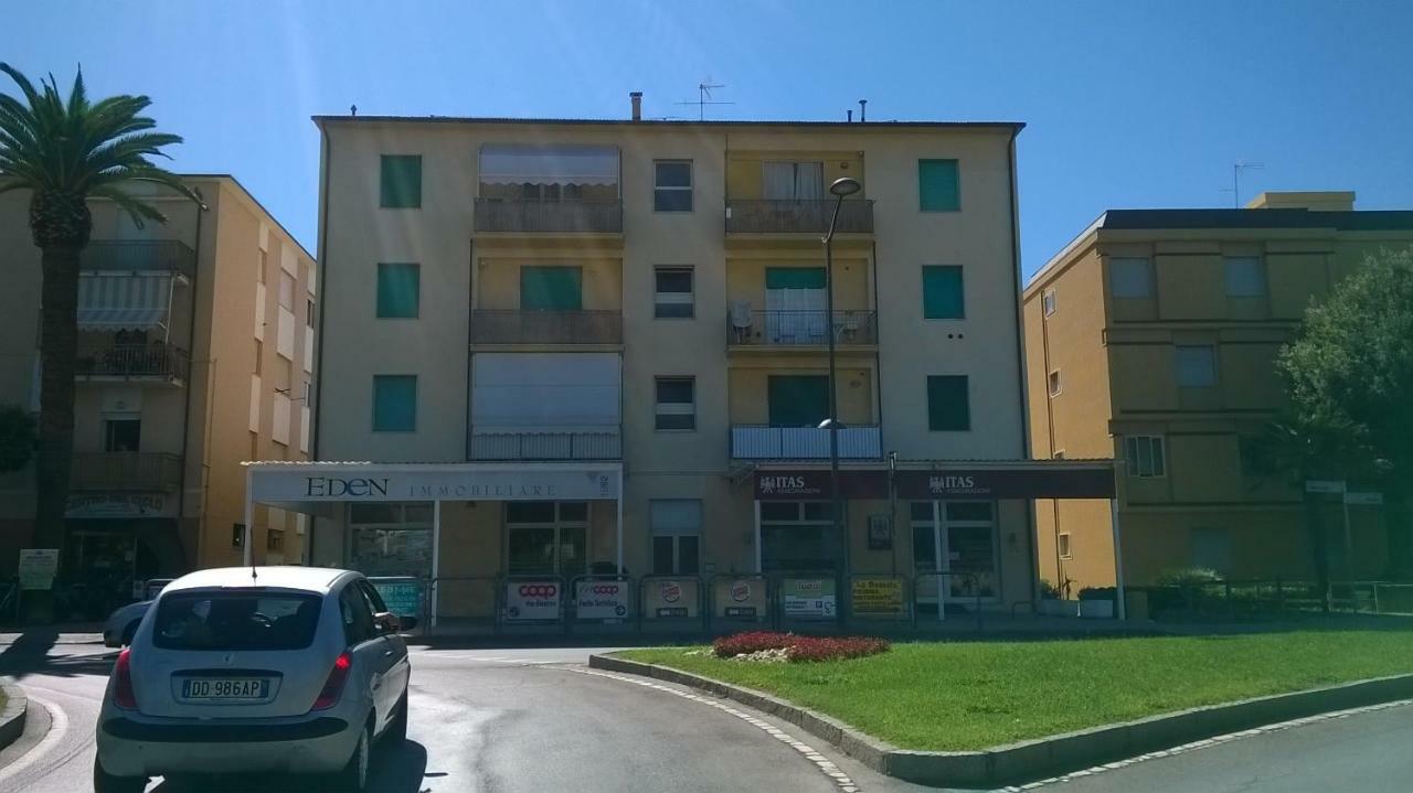 Noemi Apartment San Vincenzo Bagian luar foto